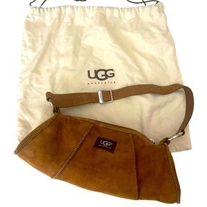 UGG Australia Sherpa Sheepskin Vintage Barrel Roll Shoulder Bag w/ dust bag.
